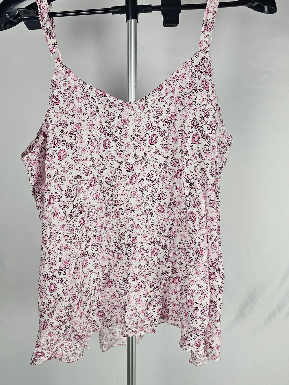 torrid White and Pink Floral Lace-Up Cami - Picture 3 of 5
